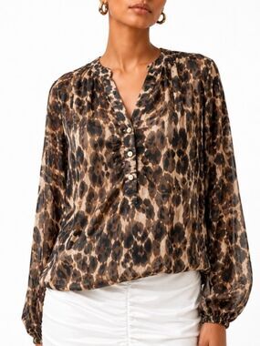 EVEREVE Leopard-Print Button Henley Blouse - Tan & Black Size Small